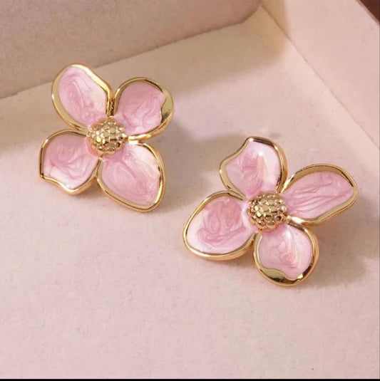 boucles d'oreilles fleurales